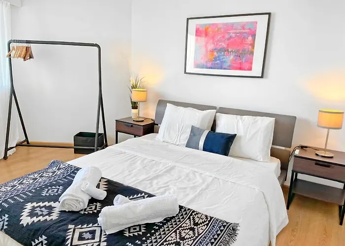 1br Seafront With Community Pool *