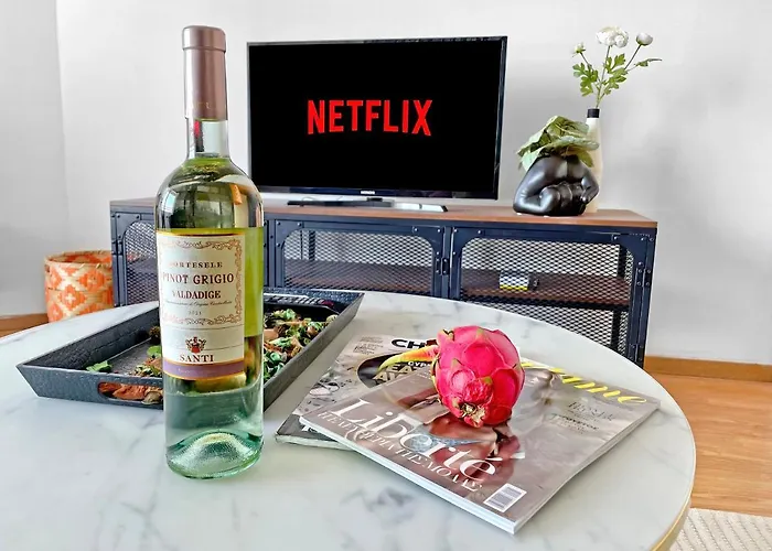 1br Seafront With Community Pool Larnaca